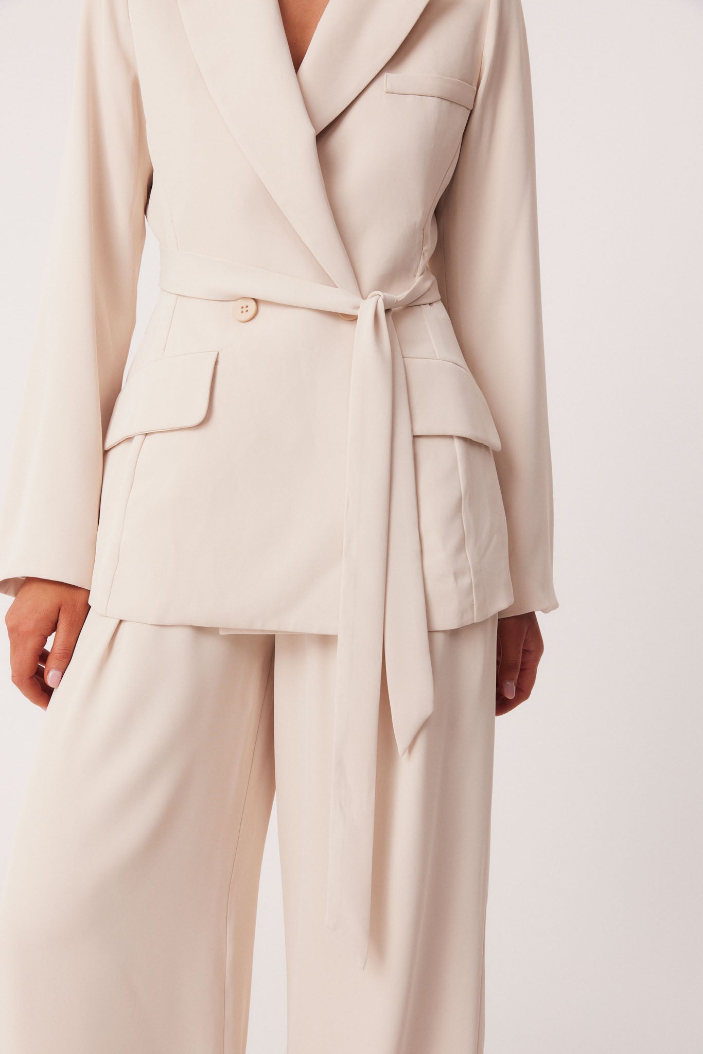 RYAN BLAZER - Image 5